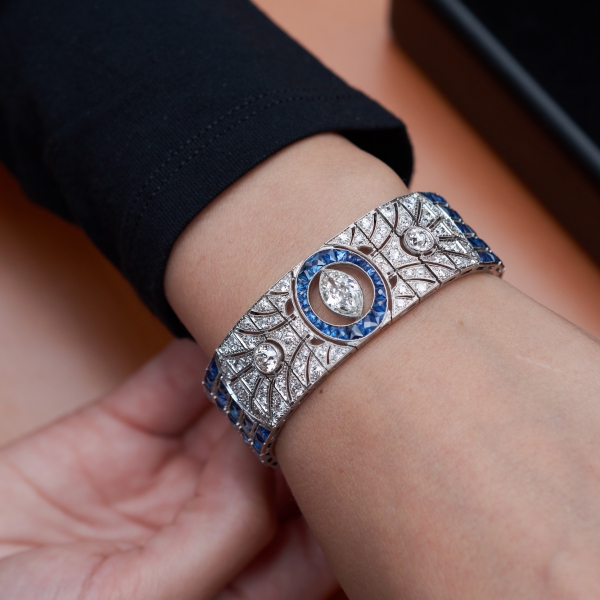 Lot 787 Art Deco bracelet