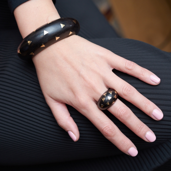 Lot 812 Van Cleef & Arpels ebony
