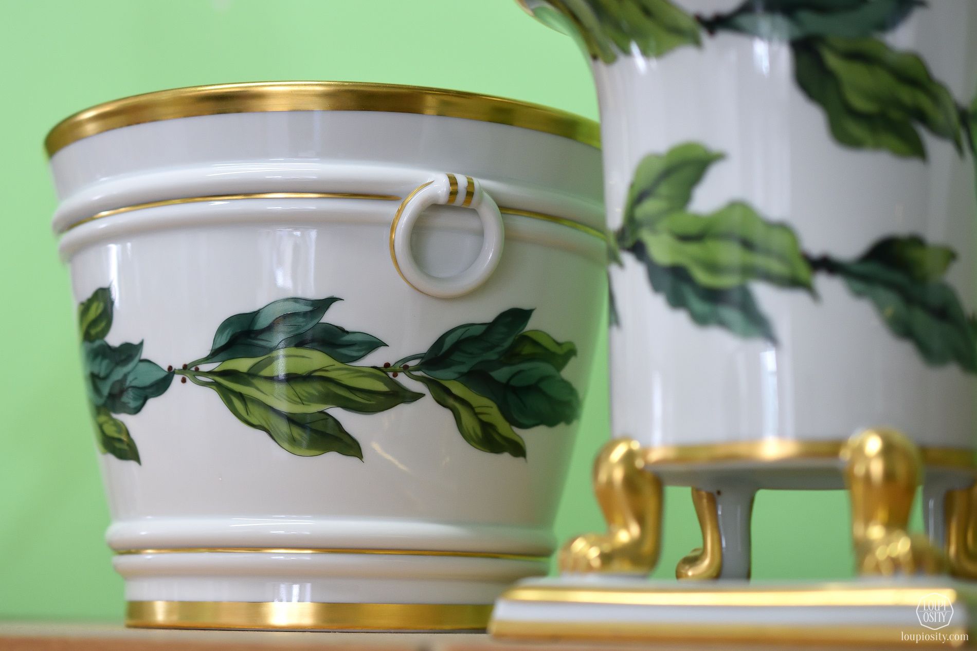 Bay leaf vases