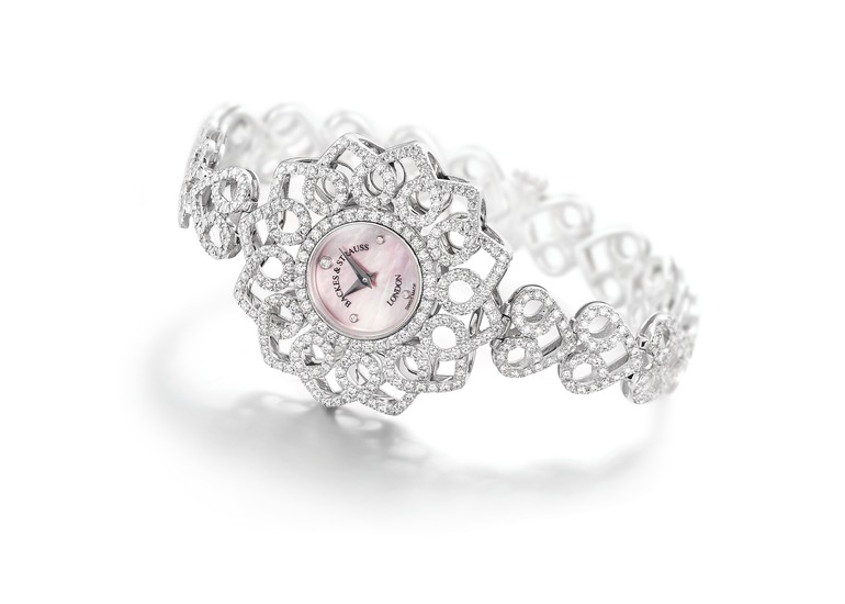 2013-backes-strauss-victoria-princess-horizontal-shot-white-background-tiff-6-7-mb