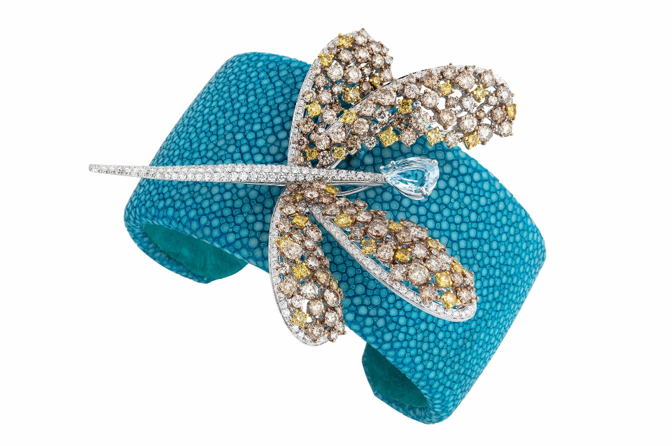 damiani-animalia-bracelet-and-brooch-in-light-blue-galuchat_1