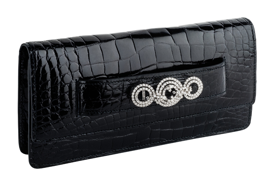 sophia-loren-pochette-with-brooch-in-white-gold-full-pav-of-diamonds_1