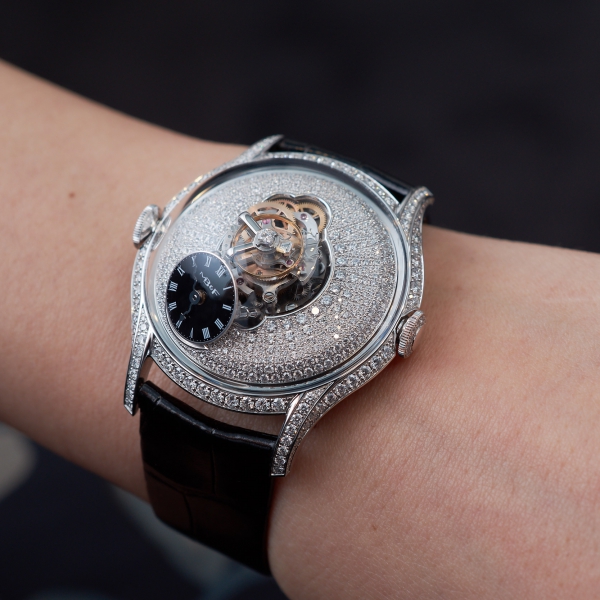 MB&F Legacy Machine Flying T - Pavée