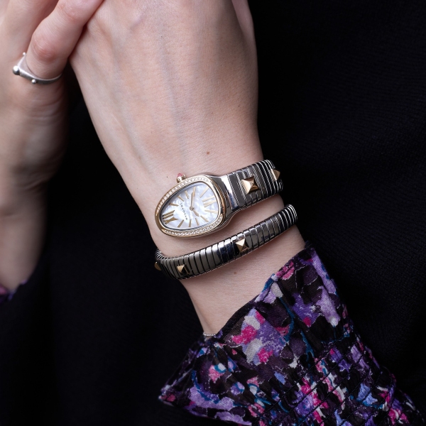 Bvlgari Serpenti Tubogas Studs Capsule mother-of-pearl at the Watches and Wonders 2026
