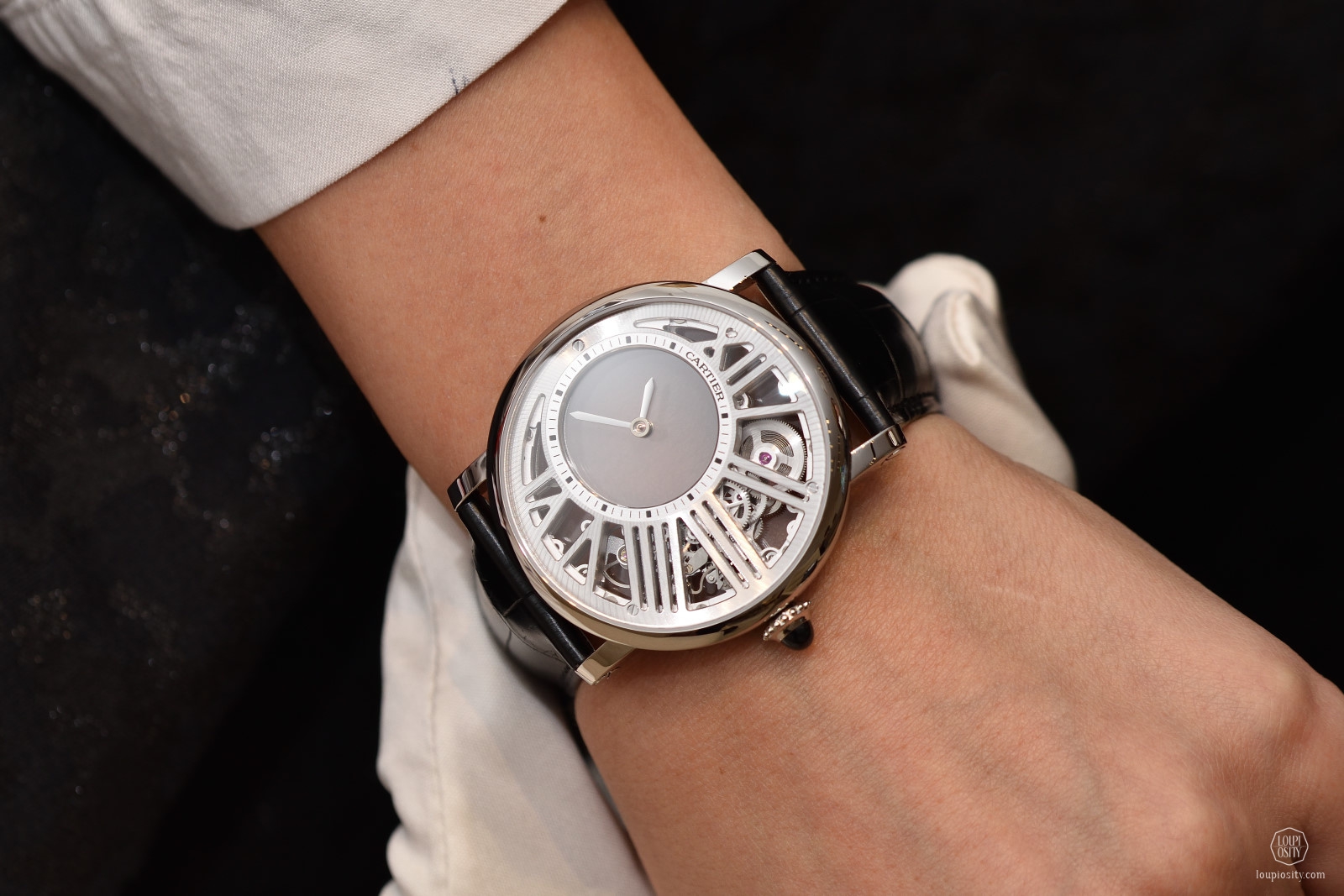 Rotonde De Cartier Skeleton Mysterious Hour