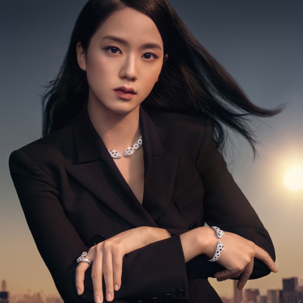 Cartier_Panthère-figurative_Jisoo-2_result