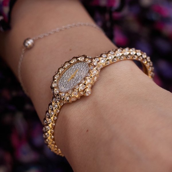 Cartier Baignoire Clous de Paris "Ultra-Precious" edition at the Watches & Wonders 2026.