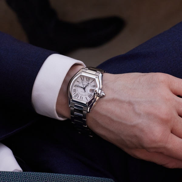 Cartier Roadster with steel case and white dial, Super-LumiNova® at the Watches & Wonders 2026.