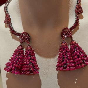Knot necklace with ruby beads