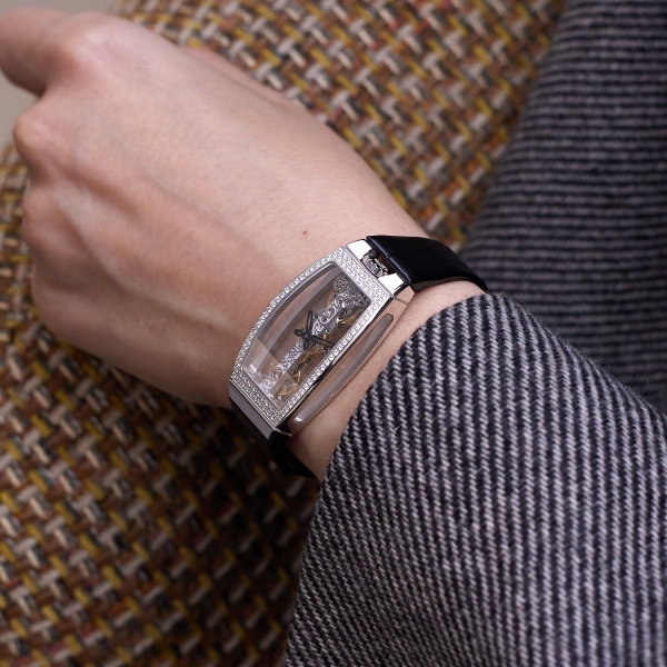 Corum Miss Golden Bridge