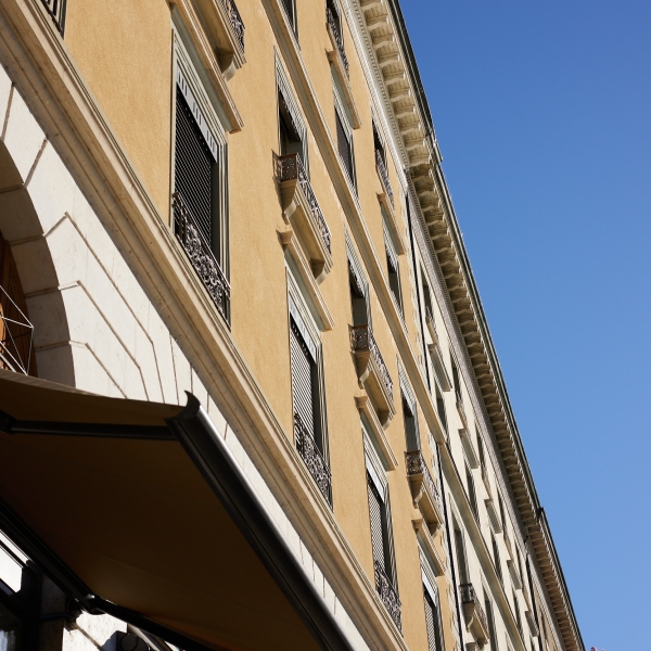 François Czapek's workshop used to be behind one of those windows over the new Czapek & Cie flagship store at Quai des Bergues