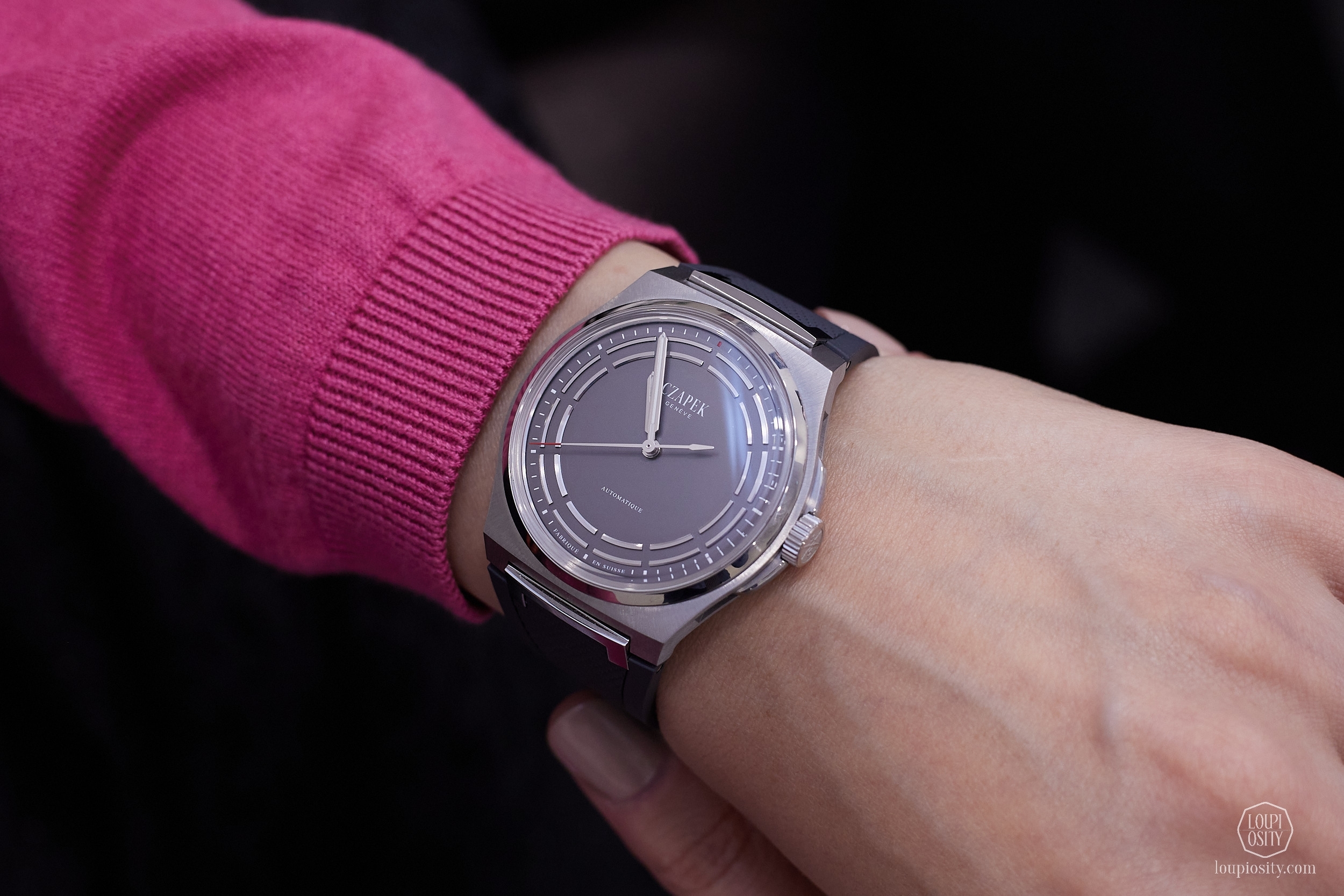 Antarctique Titanium Dark Sector
