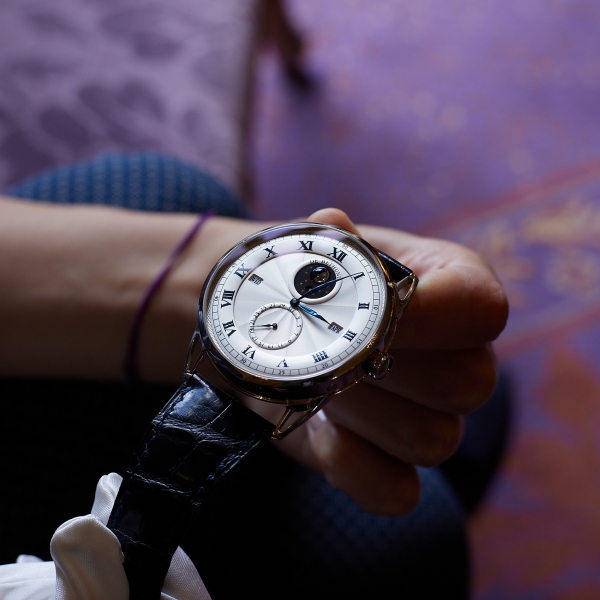 De Bethune DB25 Perpetual Calendar