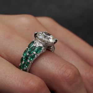 High Jewellery diamond and emerald ring