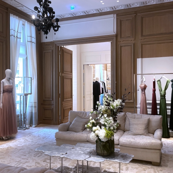 Dior boutique at Avenue Montaigne