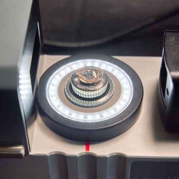 The-Pink-Diamond-observed-with-the-automated-profilometer_result