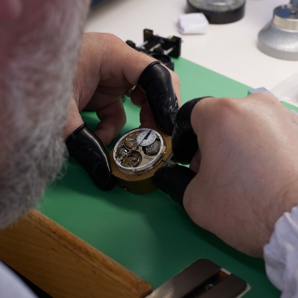 Adjusting the Ferdinand Berthoud Chronomètre FB 2TV of the New Mesure du Temps 1787 Collection in the Manufacture