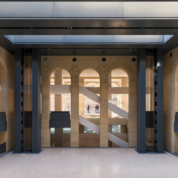 The-Fondation-Cartier-pour-lart-contemporain_Photo-©-Martin-Argyroglo_Rights-until-October-1st-2026-6_result