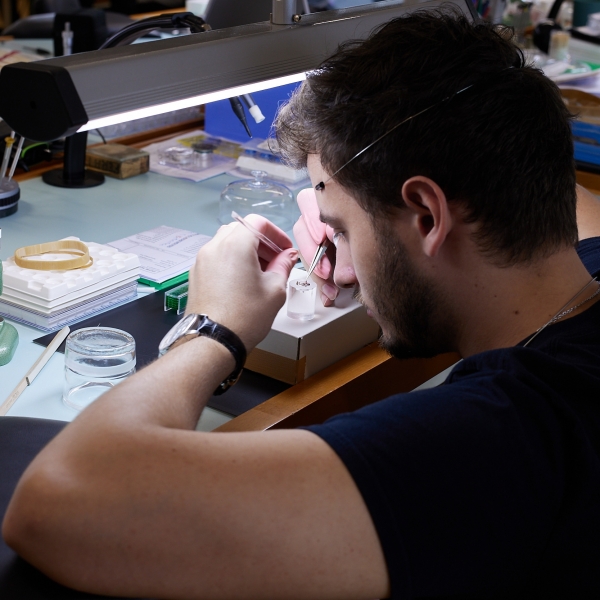 Frederique Constant Manufacture , T.1