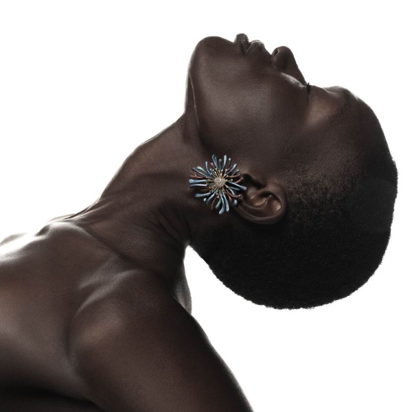 Petali-collection-gold-titanium-and-diamonds-©-Mike-Joseph