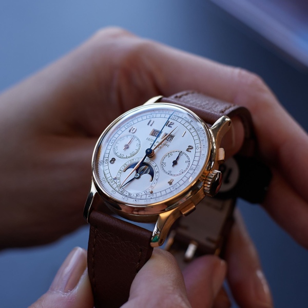 Lot 188, Patek Philippe, Ref. 1518 in pink gold