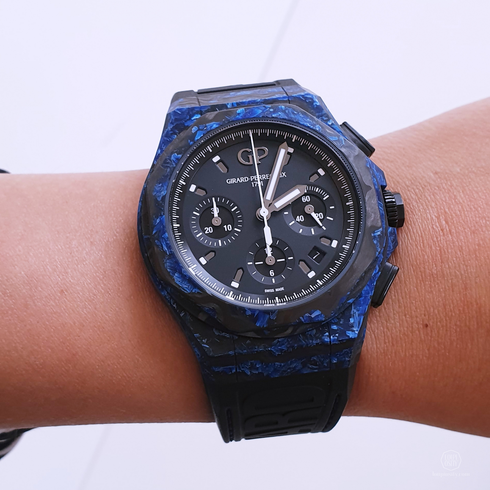 Girard-Perregaux Laureato Absolute Rock
