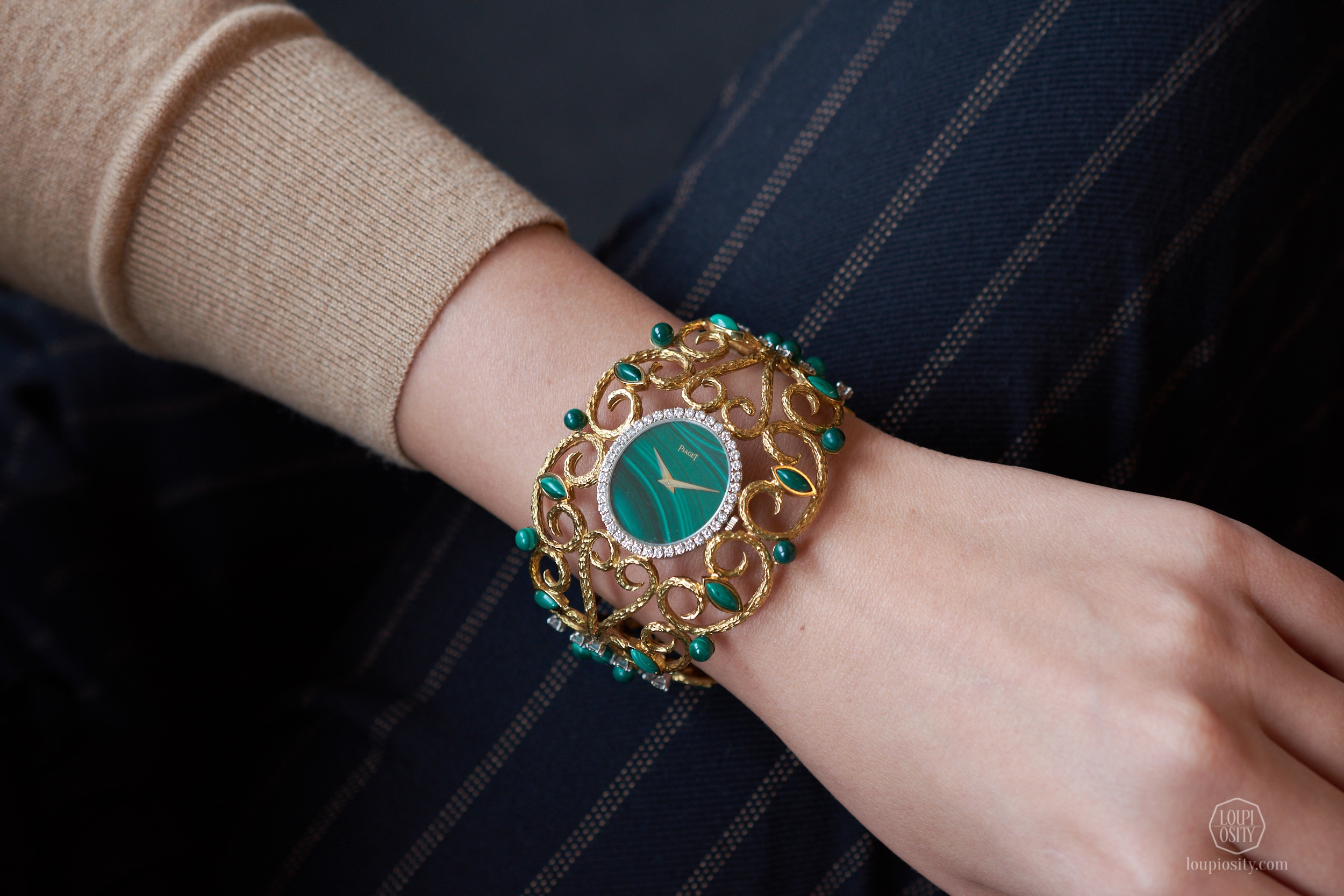 Lots 236 Piaget Manchette 18k yellow gold, diamond set
