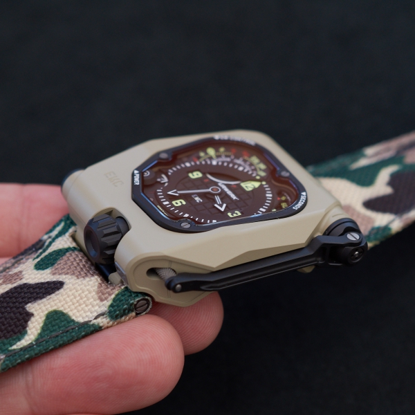 URWERK EMC Time Hunter Desert Sage