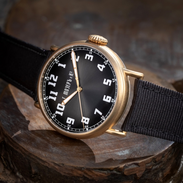 H. Moser & Cie. Heritage Bronze “Since 1882”