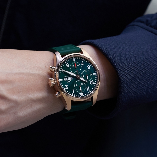 Pilot's Watch Chronograph 41  - 5N gold, green dial