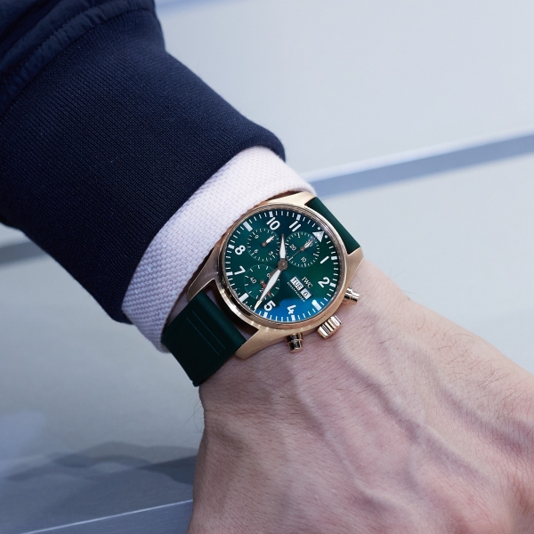 Pilot's Watch Chronograph 41  - 5N gold, green dial