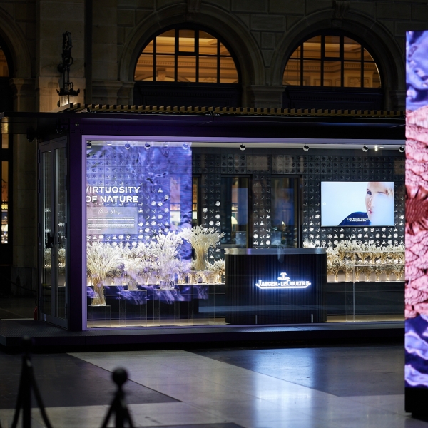 Jaeger-LeCoultre Reverso pop-up at the Zürich HB 10.2023