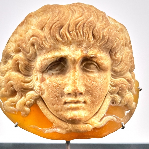 Medusa sardonyx cameo