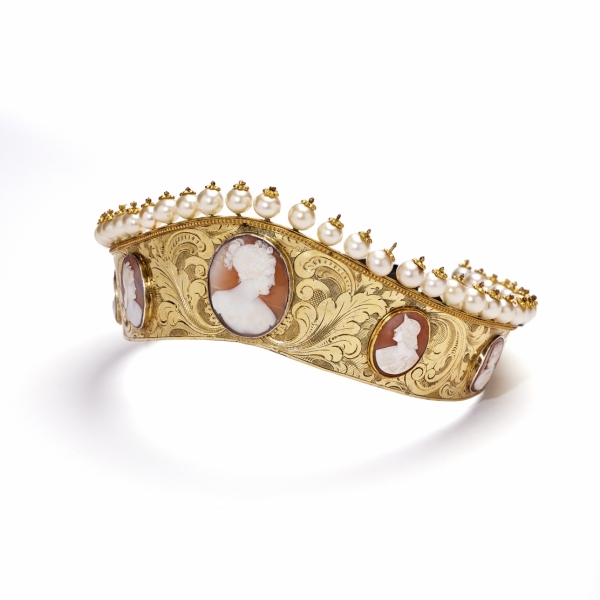 Rachel’s cameo tiara