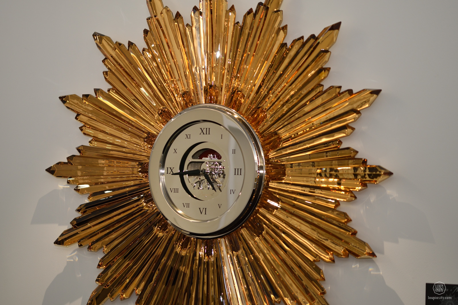 Sun Clock, L\'Epée & Baccarat