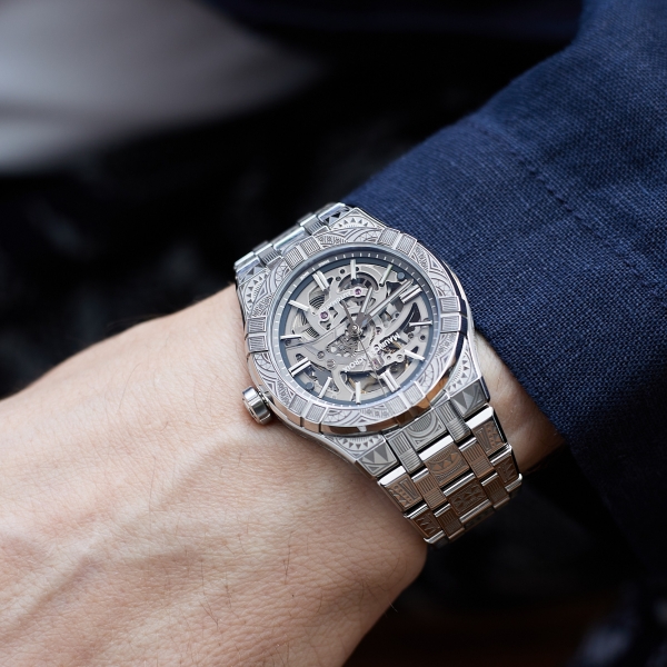 Maurice Lacroix - AIKON Skeleton Urban Tribe