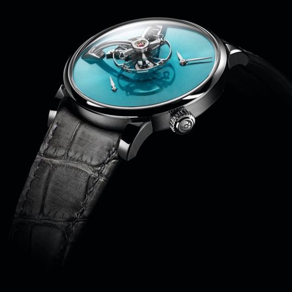 LM101-MBF-X-H.-Moser_Aqua-Blue_PR_02_result