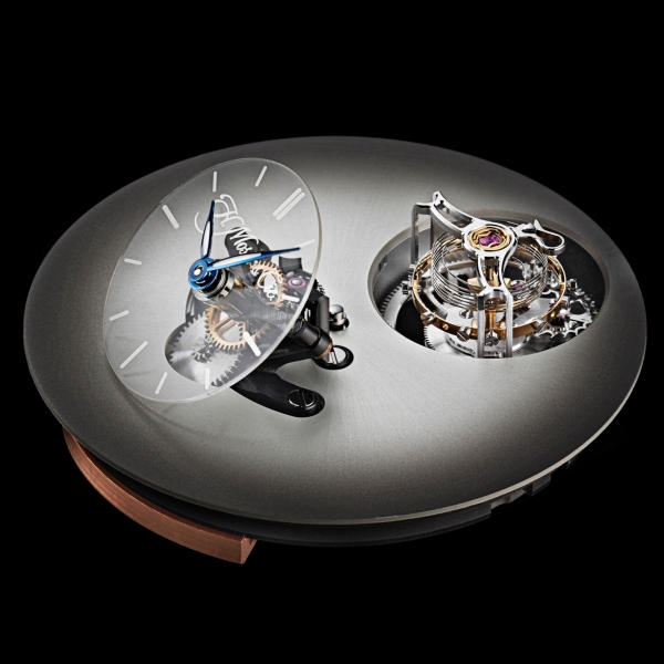 Endeavour Cylindrical Tourbillon H. Moser × MB&F