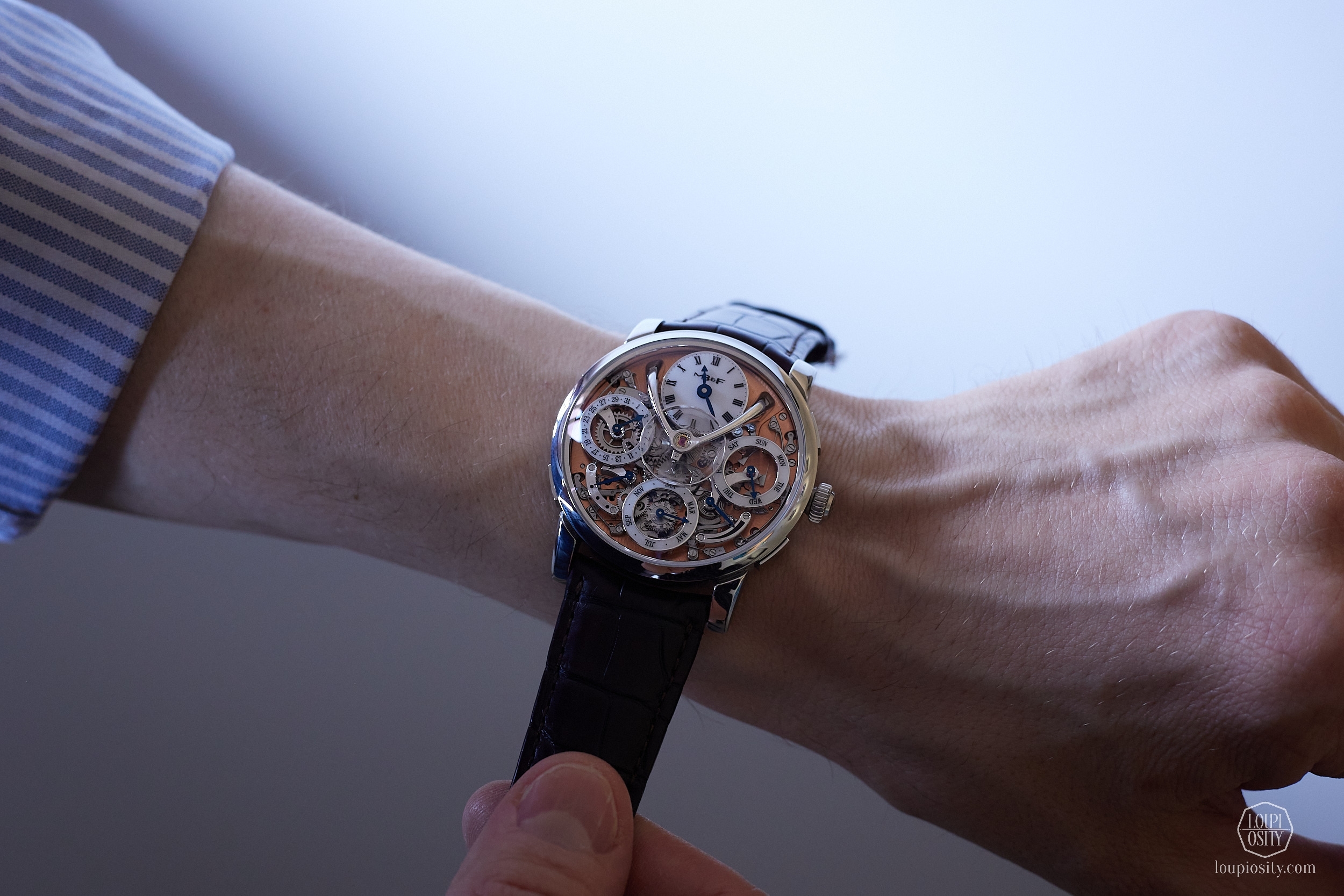 Legacy Machine Perpetual Stainless Steel