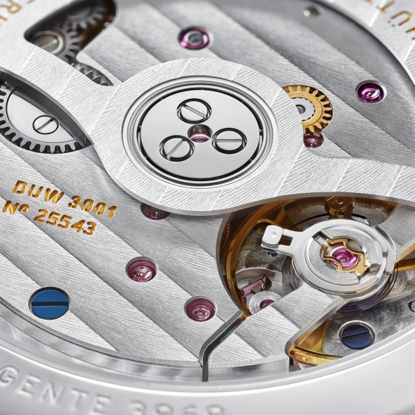 NOMOS Glashütte Tangente neomatik platinum gray