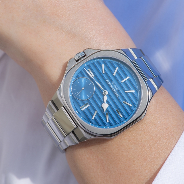 RIPPLES_BLEU-ROYAL_Lifestyle-01-copie_LQ