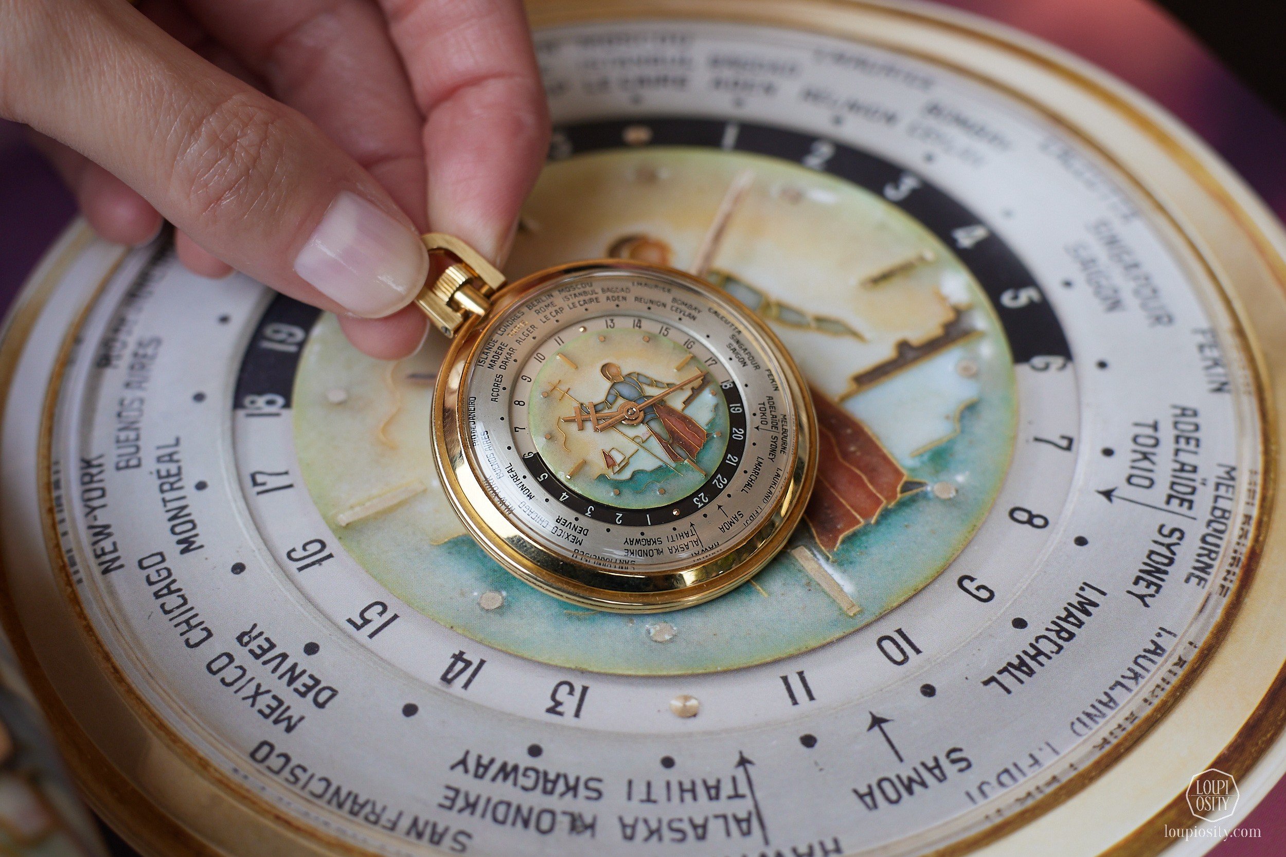 Lot 24 Agassiz Watch Co. "Victory Watch - Charles de Gaulle"