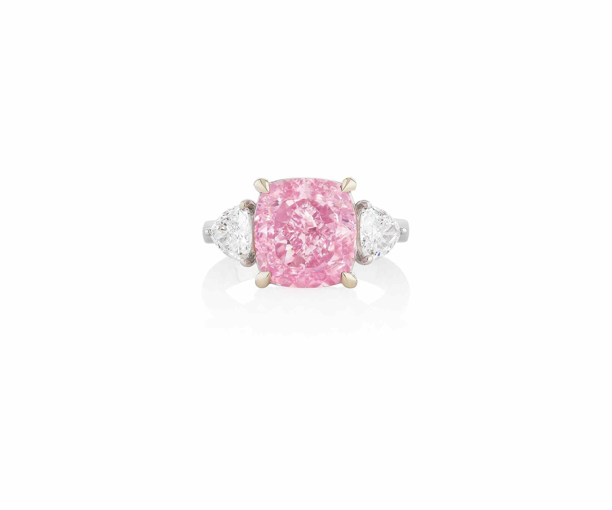 Fancy Vivid Purplish Pink diamond