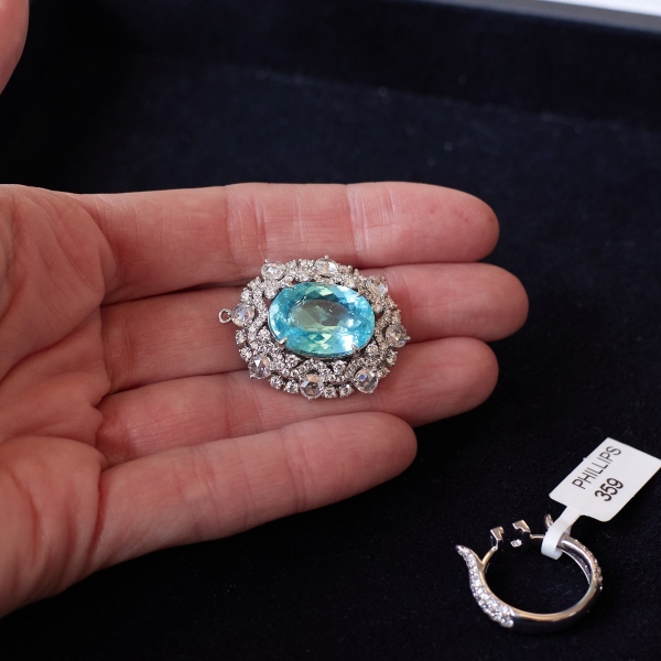Paraiba tourmaline and diamond ring/pendant combination