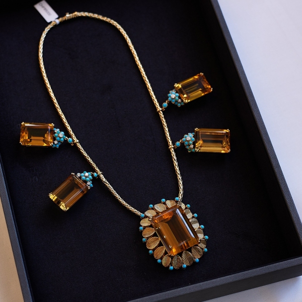 Monture Cartier, Citrine necklace