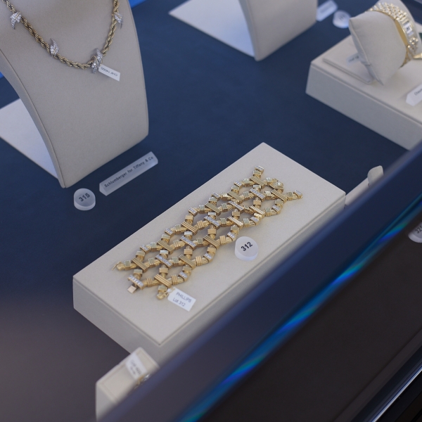 Gold and diamond bracelet