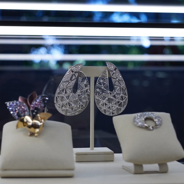 Diamond earrings