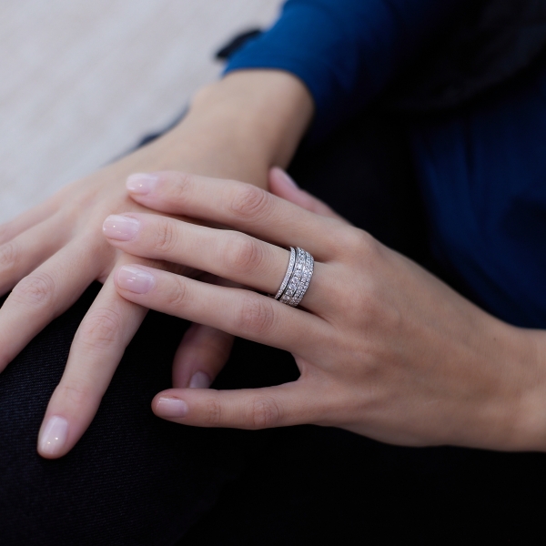 Piaget Possession white gold ring with ‘Decor Palace'