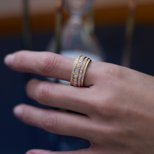 Piaget Possession rose gold ring with ‘Decor Palace'