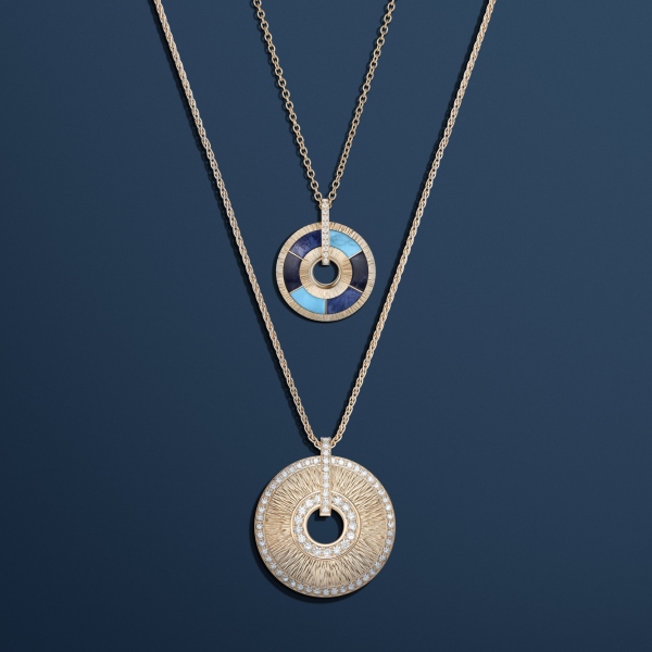 Piaget Possession Vibrant Palace pendants